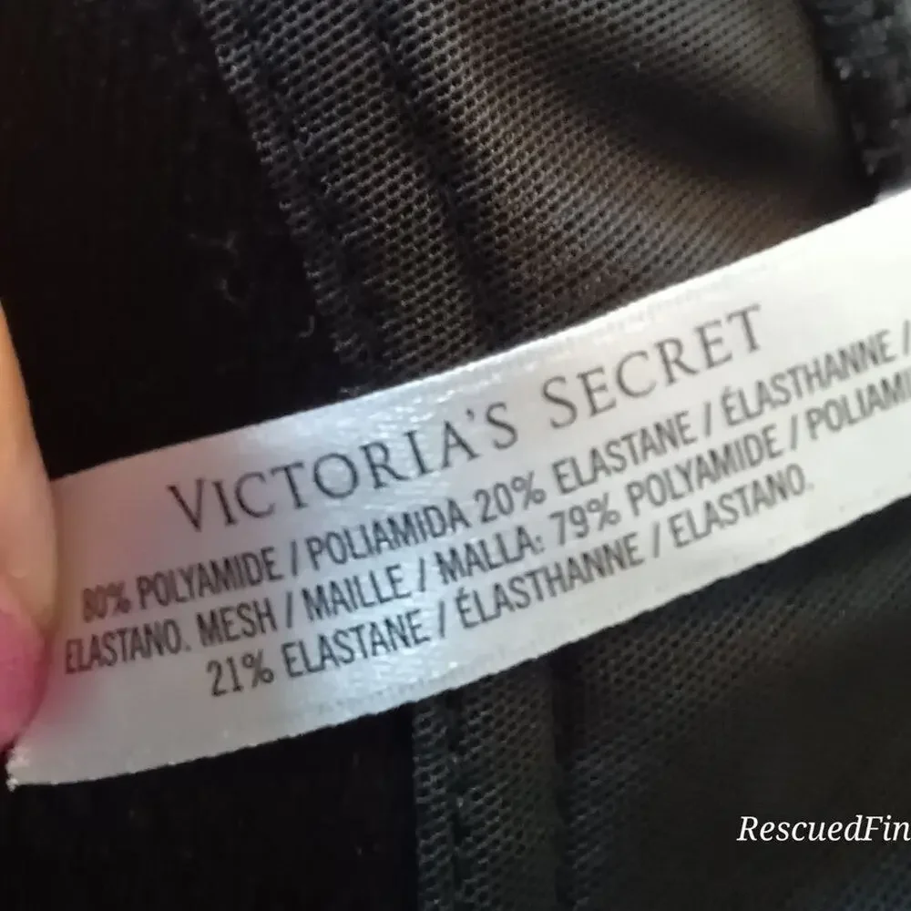 Victoria Sport WHITE w STARS all over 36 B Razor back